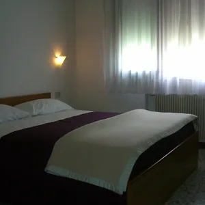 hotel-vidale.hotelslidodijesolo.com/